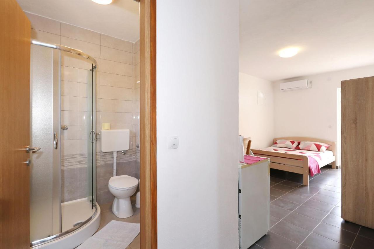 Apartments Vlado I Vesna ルティナ エクステリア 写真